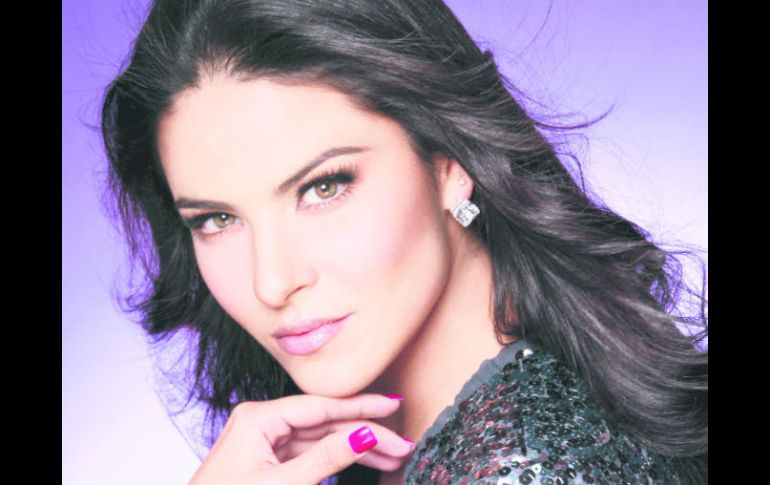 Litzy. La intérprete renovó su vestuario de cara a la presentación que tendrá este 25 de agosto en el Telmex. EFE /