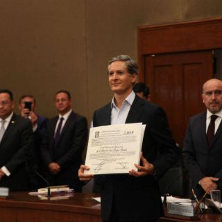 Del Mazo recibe constancia de mayoría como gobernador electo