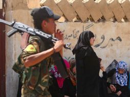 La coalición ofrece cobertura aérea a las operaciones terrestres de las Fuerzas de Siria Democrática (FSD). AFP / D. Souleiman