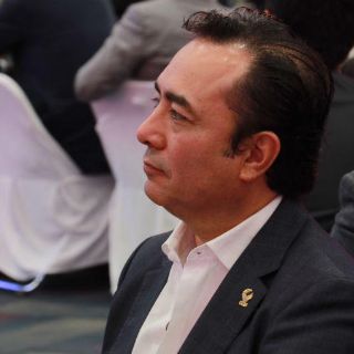 Incremento de sueldos, mediante aumento del salario mínimo: CCIJ