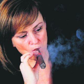 El cigarro se come tu belleza