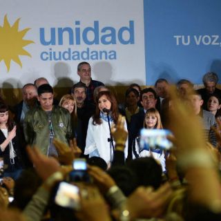 Estalla explosivo en firma que recuenta votos en Argentina
