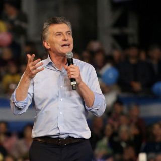 Macri retira condecoración a Maduro