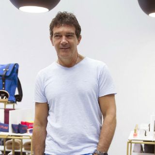 Antonio Banderas se encuentra ‘muy bien’ de salud