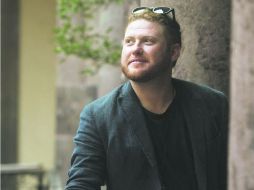 Con estudios formales en biología y bellas artes, Julian se ha desempeñado como curador, artista e investigador. EL INFORMADOR / E. Barrera