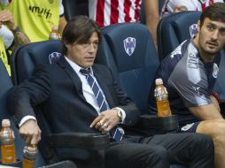 El estratega de Chivas cree que la competencia interna será la clave para que el Rebaño retome el rumbo. MEXSPORT / J. Martínez