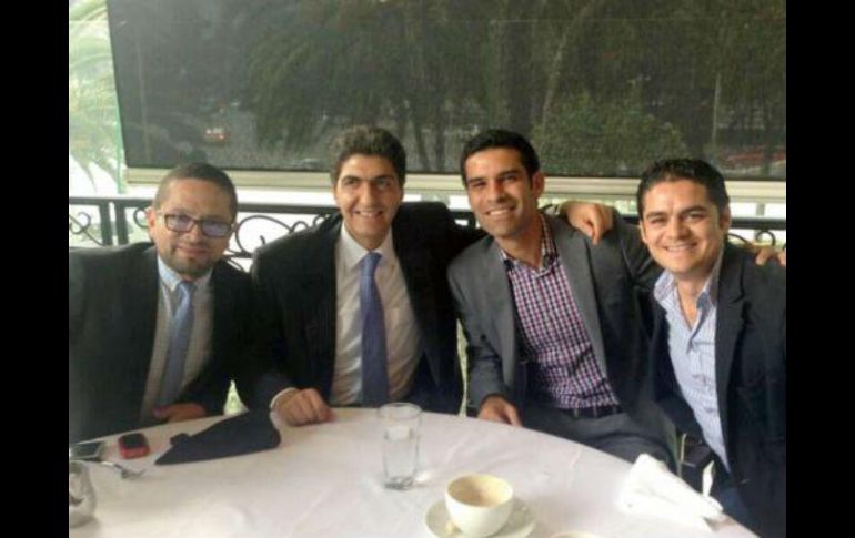Víctor Silva, Ernesto Nemer, Rafael Márquez y Mauricio Herrera, en una reunión del 2013. TWITTER /