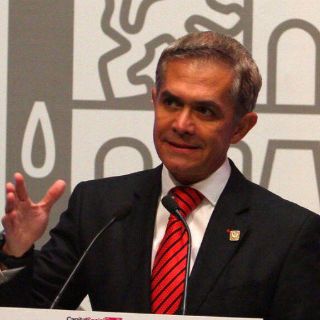 Mancera pide al Congreso desaparecer la Conasami