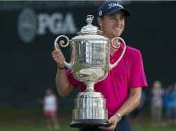 Thomas ganó un premio de 1.89 millones de dólares por su cuarta victoria de la temporada. EFE / S.Thew