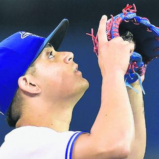 Roberto Osuna sigue encendido y llega a 30 salvamentos
