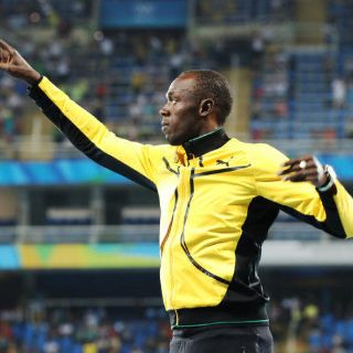 Invitan a Usain Bolt a partido de leyendas con Manchester United