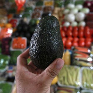 Baja el precio del aguacate