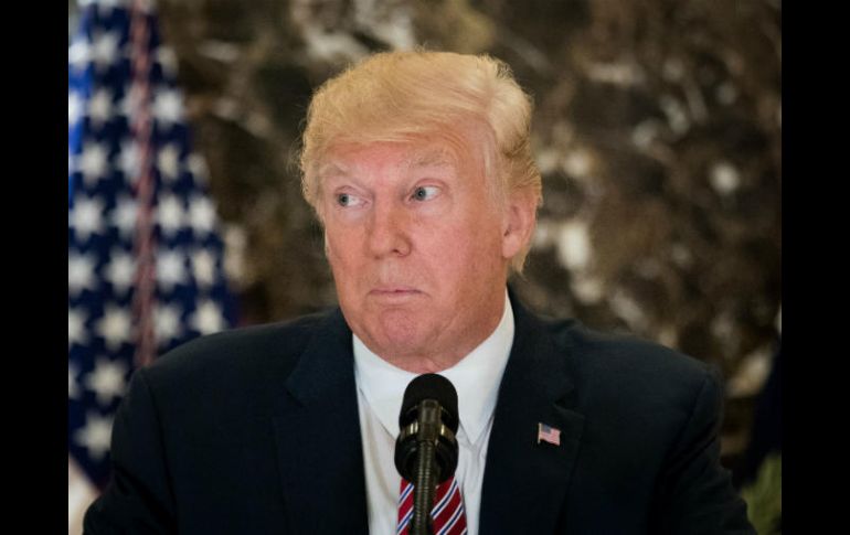 Trump tuiteó que ''poblaciones, ciudades y estados de todo Estados Unidos sufren daños. ¡Se pierden muchos empleos!''. AFP / D. Angerer