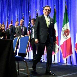 Cárdenas llama a defender intereses de México en el TLCAN