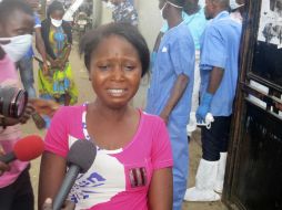 Stevens acudió a la morgue de la ciudad para tratar de identificar los cuerpos de sus seres queridos. AP / M. Kamara