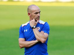 Jémez afirma que el gesto iba dirigido a un aficionado que amenazó a su familia. MEXSPORT / ARCHIVO