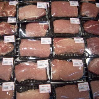 Cadenas 'se comen' 50 % del mercado de res