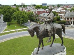 Estatua del general confederado Robert. E. Lee, en Richmond, Virginia. AP / S. Helber