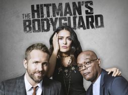 'The Hitman's Bodyguard' cuenta con la participación de Salma Hayek, Ryan Reynolds y Samuel L. Jackson. TWITTER / @HitmanBodyguard