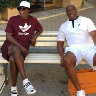 Confunden a Magic Johnson con inmigrante indocumentado en Italia