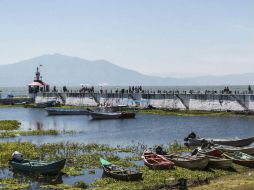 El temporal de lluvias ha incrementado de forma sustancial el volumen del Lago de Chapala. EL INFORMADOR / ARCHIVO
