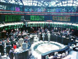 El mercado local terminó en línea que los índices Dow Jones y Standard and Poor´s 500 de Estados Unidos. NTX / ARCHIVO.