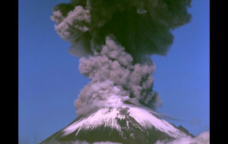 El Semáforo de Alerta Volcánica del Popocatépetl se encuentra en Amarillo Fase 2. EFE / F. Guasco