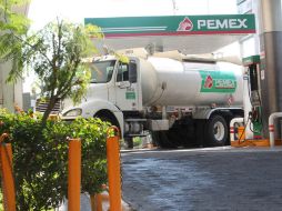 Ante la imposibilidad de bombear combustible, la zona se abastece mediante pipas. EL INFORMADOR / ARCHIVO