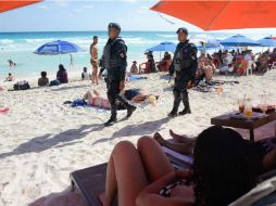 Señalan que sus ciudadanos deben ser cautelosos al viajar a Cancún, Cozumel, Playa del Carmen, Riviera Maya y Tulum. AFP /