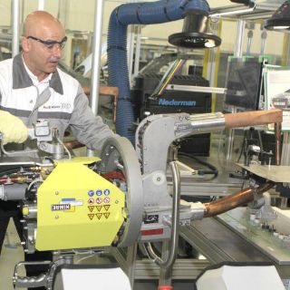 Sector automotriz rechaza reglas de origen en el TLCAN