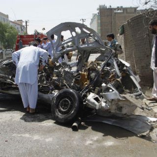 Mueren 10 personas en un atentado con bomba en Afganistán