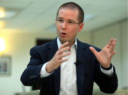 En entrevista, Anaya dice que ve ''el golpe'' del Gobierno federal detrás de la publicación. SUN / ARCHIVO