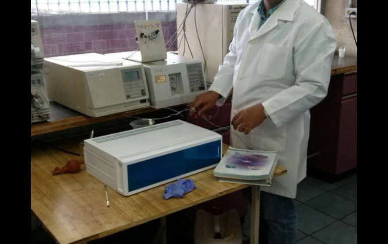 Según el estudio del IMCO, los egresados de Química tienen un salario promedio de 33 mil 266 pesos. NTX / ARCHIVO