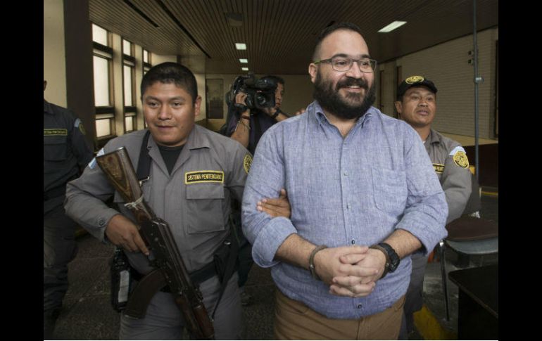 Duarte de Ochoa señala a sus colaboradores como ‘rehenes políticos del dictador Yunes’. AP / ARCHIVO