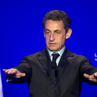 Nicolas Sarkozy dialogará con becarios de Telmex