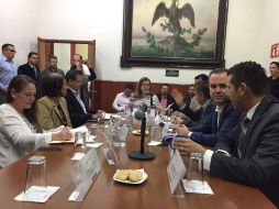 La diputada panista Pilar Pérez Chavira no precis cuántos funcionarios han sido sancionados por no cumplir. TWITTER / @LegislativoJal