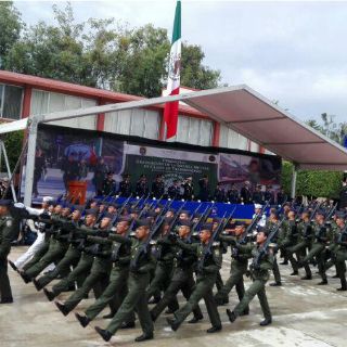 Graduación en Escuela de Transmisiones y Colegio del Aire