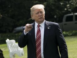 Trump brindó a los gobernadores de Texas y Louisiana asistencia apropiada para sus tareas de prevención. AFP / B. Smialowski