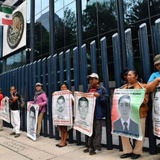 Acusan a Fiscalía de incumplir compromisos en caso Ayotzinapa