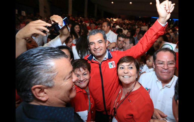 Ochoa Reza estuvo de gira por Guanajuato. TWITTER / @EnriqueOchoaR
