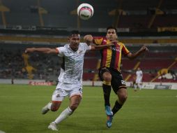 Acción del partido entre Leones Negro y Alebrijes en el Estadio Jalisco. EL INFORMADOR / F. Atilano