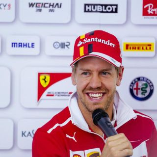 Sebastian Vettel renueva contrato con Ferrari