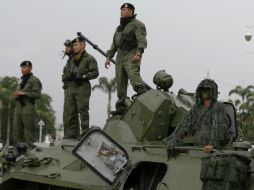 El ejército de Venezuela se encuentra realizando ejercicios militares como respuesta a las sanciones impuestas por EU. AP / R. Mazalan
