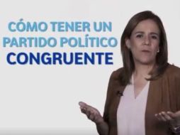 En el segundo paso del tutorial, hace referencia a ex gobernadores del PRI que fueron acusados de corrupción. TWITTER / @Mzavalagc