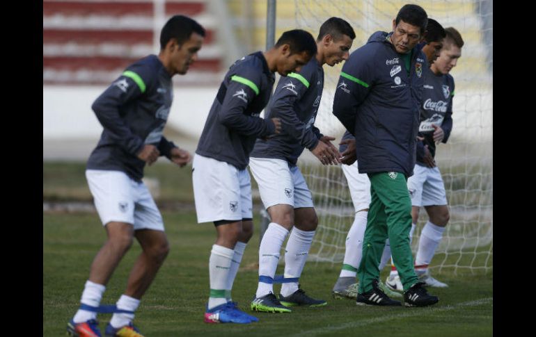 Bolivia se prepara para enfrentar a Perú el próximo jueves. AP / J. Karita