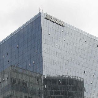 América Móvil paga laudo bajo protesta en Colombia