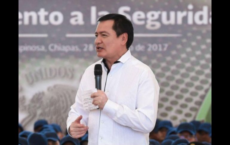 Osorio Chong dijo que si hubiera una regulación en la materia, ‘estaríamos fuera de este debate’. TWITTER / @osoriochong