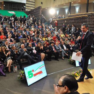 Ochoa Reza pide a priistas redoblar paso rumbo al 2018