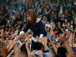 ‘Nuestra victoria es una hazaña democrática’, manifestó la expresidente argentina. AFP /