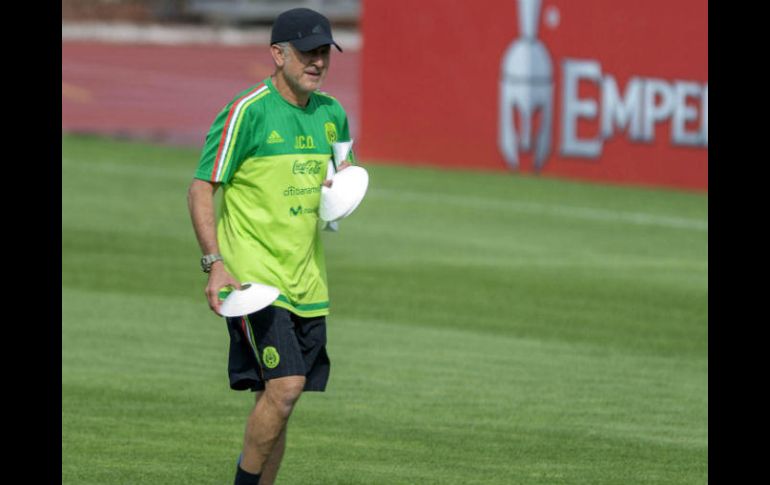 Osorio le pedirá consejo a la almohada para decidir quiénes serán los elegidos para jugar contra Panamá. MEXSPORT / ARCHIVO